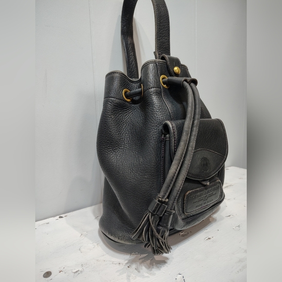 Vintage Dooney & Bourke Black Leather Drawstring Bucket Backpack Convertible Bag - Picture 3 of 16